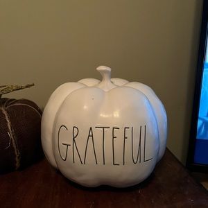 Large Rae Dunn “grateful” pumpkin.